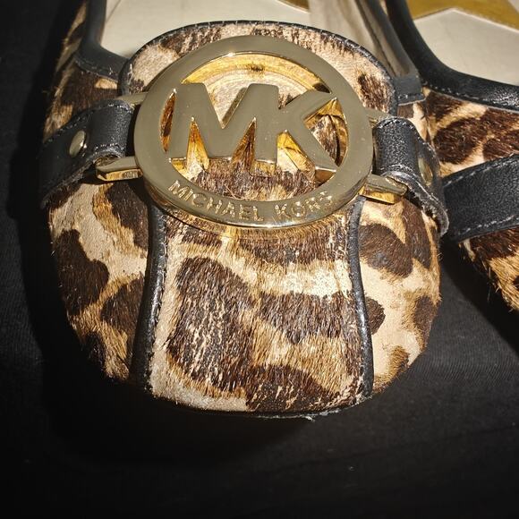 MICHAEL KORS women Size 9 Ballet Flats Loafers Leopard Calf hair Gold Logo READ - Picture 13 of 13